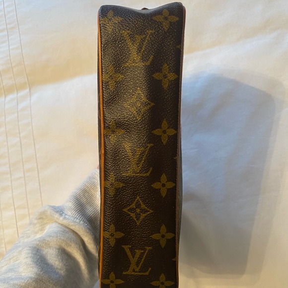 SOLD ❤️Authentic Louis Vuitton Compiegne 23 - Picture 5 of 9
